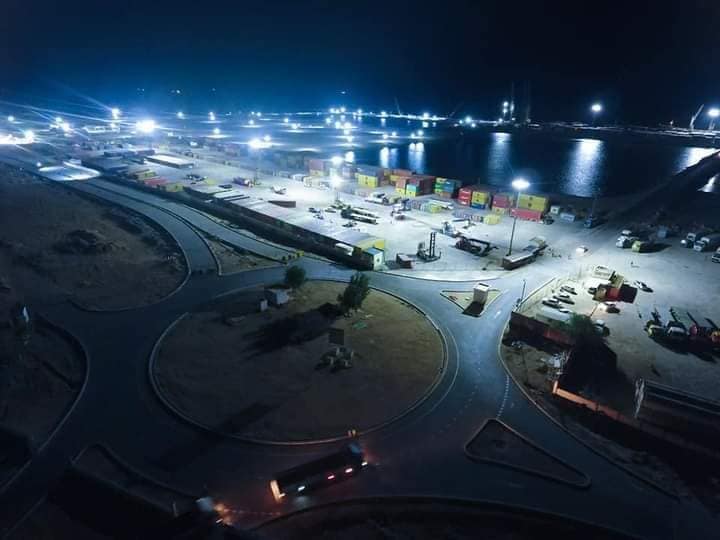Le port de Berbera de nuit — au cœur du corridor commercial qui relie aujourd'hui le Somaliland à l'Éthiopie.
